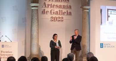 Laura Delgado, premio Artesanía de Galicia 2022:  “Haberá xente que teña as miñas pezas como adorno, pero a min gústame que se utilicen”