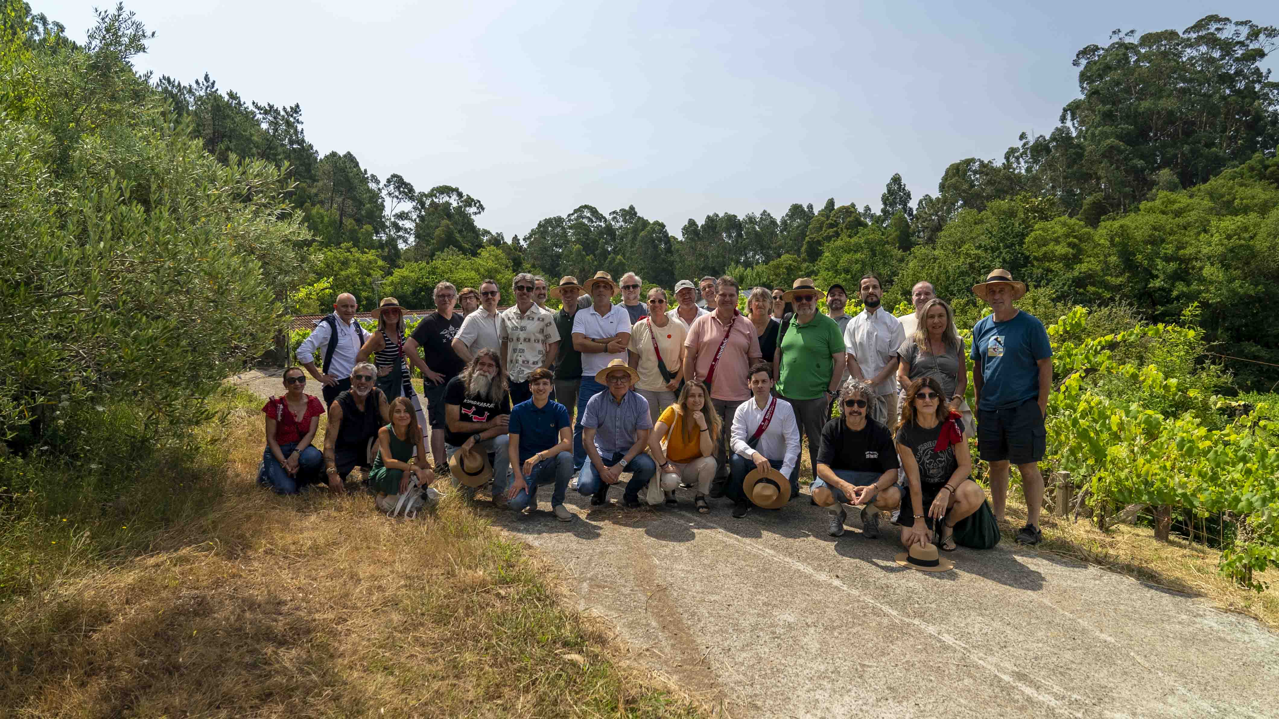 Os participantes de ‘Saudade’ nalgunhas das visitas que realizaron. Fotos: Óscar César