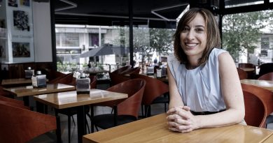 Beatriz Viaño, na cafetería Lembranza.Foto: Iván Barreiro